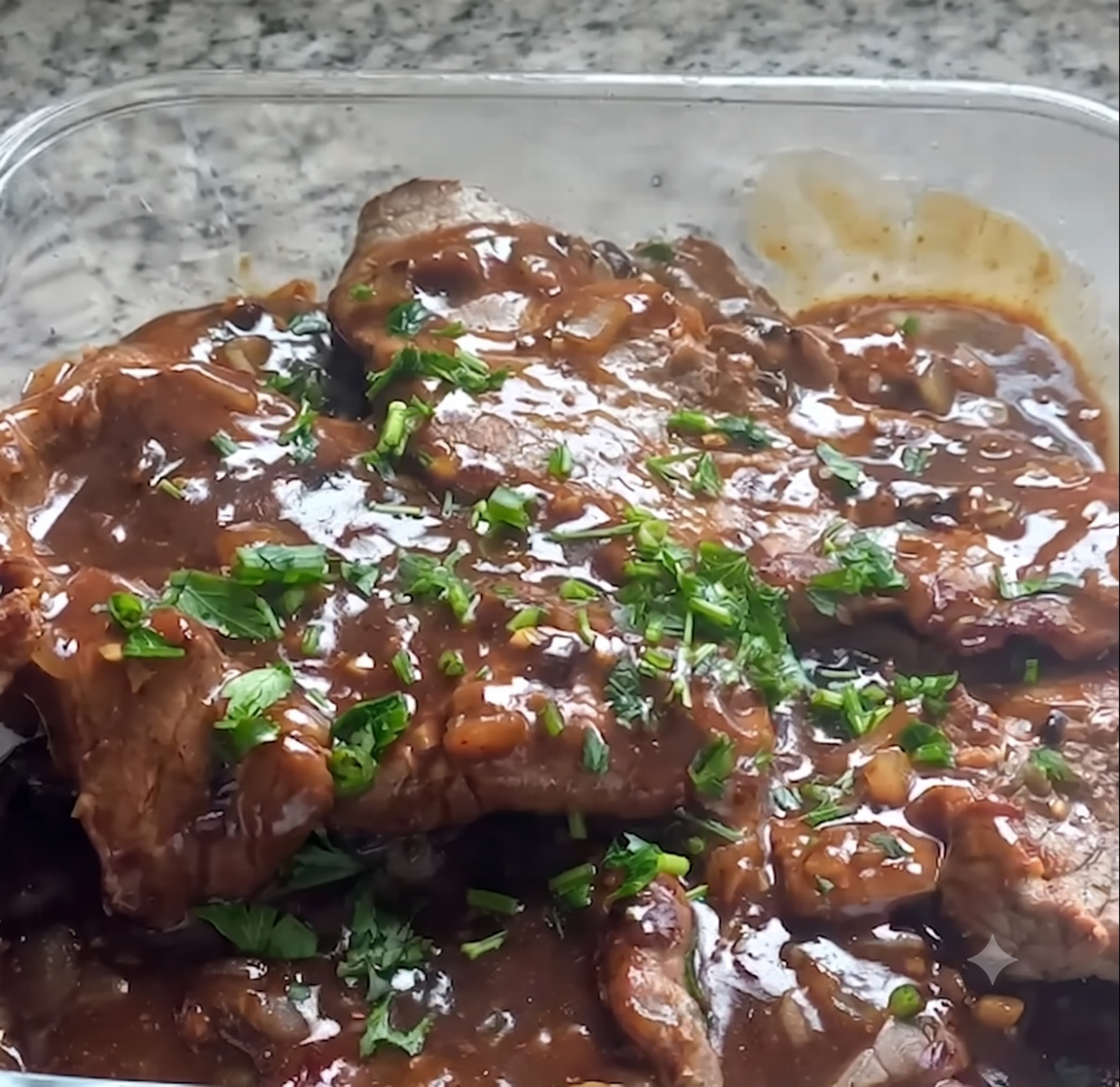 Refeição caseira com filé mignon, purê de batatas e legumes salteados - preparo em domicílio em Santos e São Vicente